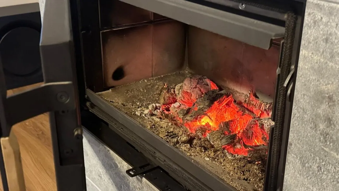 Správné přikládání do krbových kamen